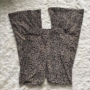 SHEIN Cheetah Print Trousers